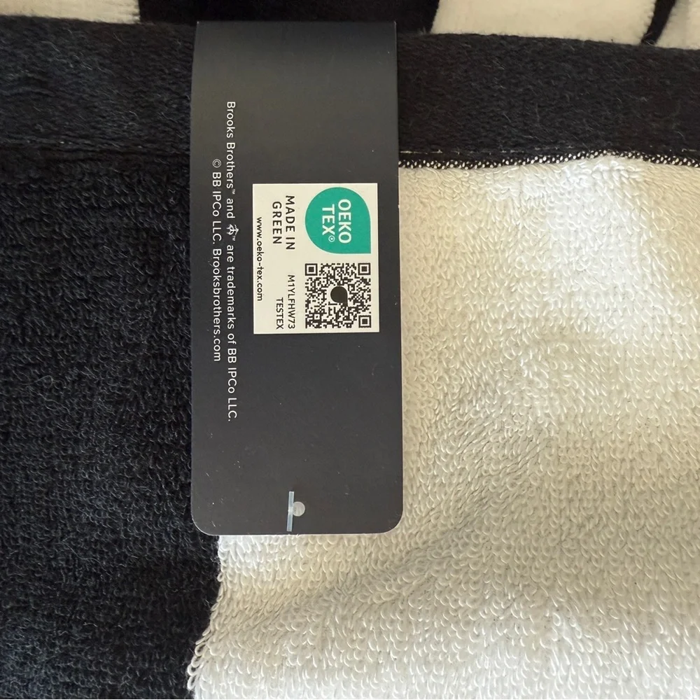 Brooks Brothers Black White Cabana Striped 40x70” Oversized Pool Beach Towel New